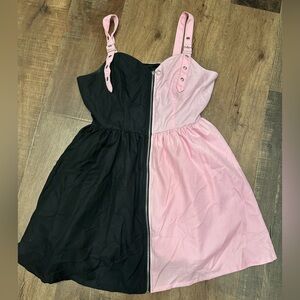 Hot topic Two-Tone Black and Pink dress with Adjustable Straps size med hps 34